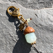 Load image into Gallery viewer, Mint Keyring Acorn Charm w/ Gold Flower
