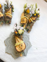 Load image into Gallery viewer, Pear, Palo Santo, Juniper, and Cinnamon Smudge Stick
