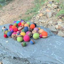 Load image into Gallery viewer, Wool Acorns with Felt Leaves. Fall Decor. Autumn Decor. Woodland Rustic Decorations. Thanksgiving Centerpiece. Small Gift. Housewarming gift - Coral and Vine Co
